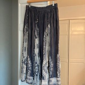 XS but feels like Medium, Philosophy Drawstring Blue/White Maxi  Indian Skirt